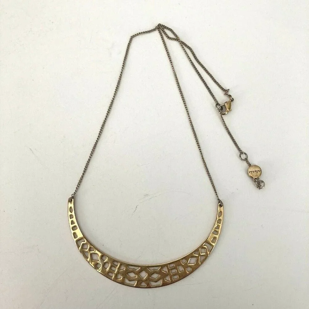 Stella & Dot Avalon Necklace Gold Tone Crescent Pendant Open Work Adjustable